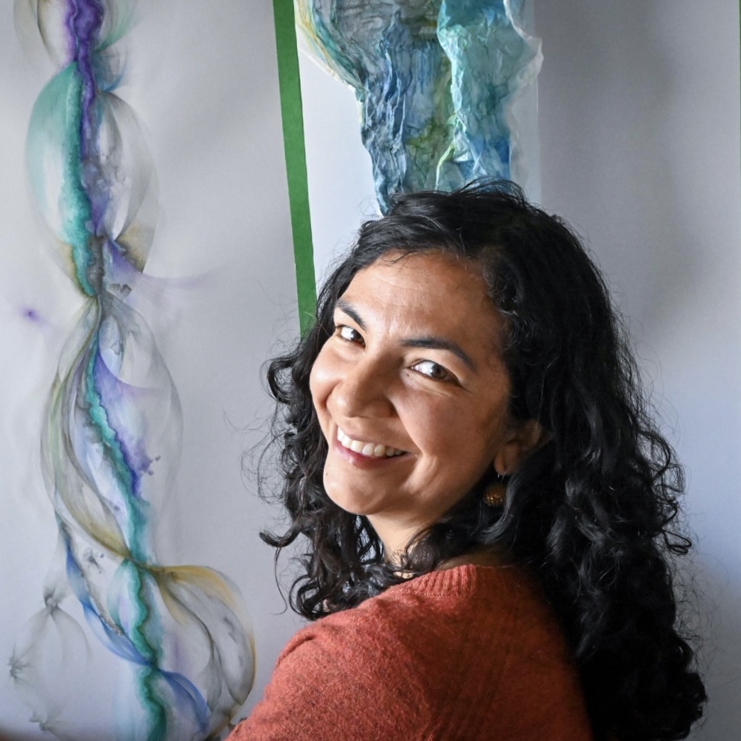 Ever wondered what's it's like to experience a life threatening illness? Listen to our conversation with Sandra.Viviana about her #ovariancancer journey, her #regeneration through her art, and the healing power of #nature that might benefit us all! 
Here 👉lnkd.in/g-EjGqyS