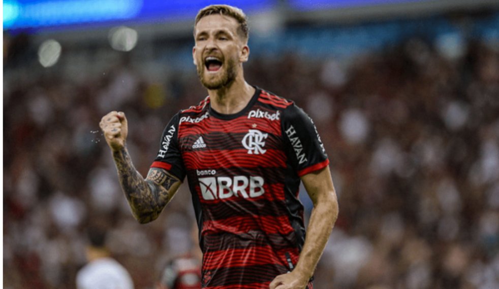 CFD_Oficial's tweet photo. Flamengo recebe proposta do Al Nassr  pelo zagueiro Léo Pereira.

Treinado por Luís Castro, clube árabe inicialmente acena com US$ 12 milhões, mas aceita subir oferta para US$ 15 milhões.

Rubro-Negro não tem o interesse de vender no momento.

🗞️ @venecasagrande https://t.co/m80QO5BbAd