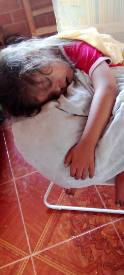 La mamá indignada, frustrada, molesta y asustada...
Hasta ahora NO LA HAN LLAMADO

Ayer la niña Alana estuvo tres crisis, muy mal