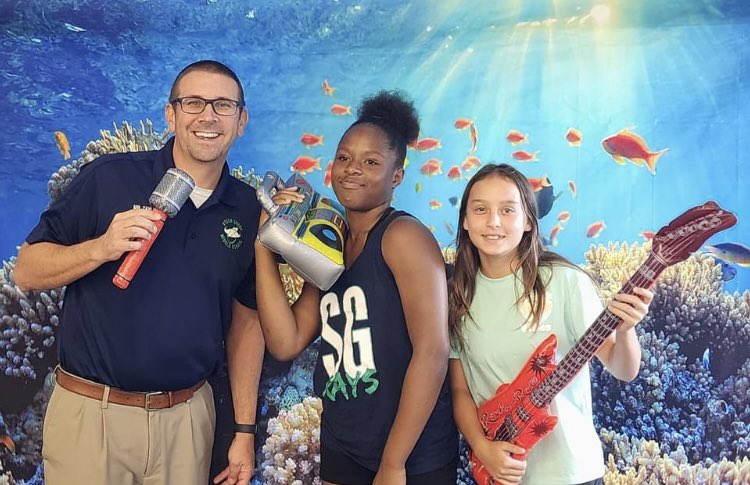 Storm Grove tweet media