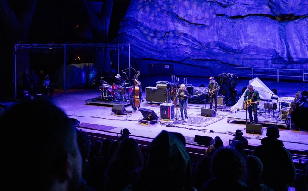 Last Monday, we captured our annual <a href="/RedRocksCO/">Red Rocks Park & Amphitheatre</a> broadcast—this year, with <a href="/bigthiefmusic/">Big Thief</a> and Lucinda Williams (<a href="/HappyWoman9/">Lucinda Williams</a>). The night was nothing short of magic and we can wait to share these incredible artist’s songs and interviews with you soon. ✨

📸 <a href="/LaurenHartPhoto/">Lauren Hartmann</a>