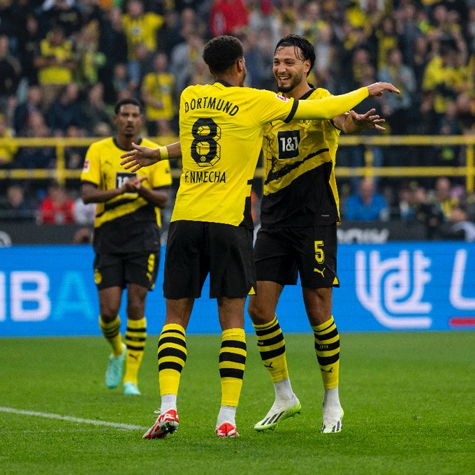 BlackYellow_AR's tweet photo. 🇩🇪 X 🇩🇿
#BVB 🟡 https://t.co/KDdqbBqeq8