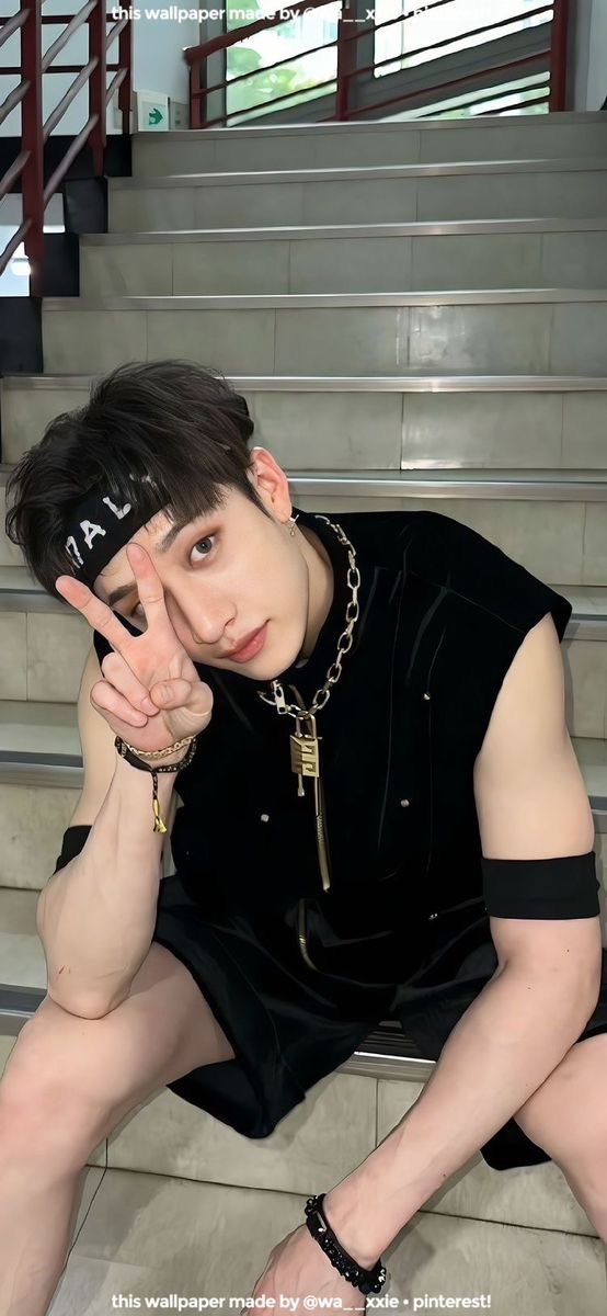 KimAri019's tweet photo. 🚨🚨Ari le dice que ¡SI! a Bang Chan 🚨🚨

Lamentablemente Bang Chan no le había preguntando nada!!!!

#StrayKids #Chan #BangChan #STAY https://t.co/XAJI0u1RPd