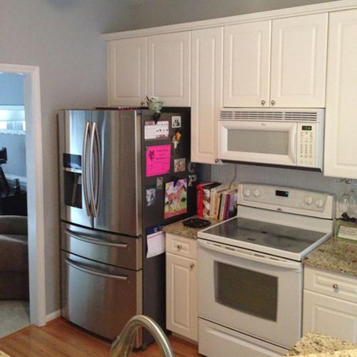 DailyStuffMag's tweet photo. These outdated decorating trends are making your house look old. Instead do these timeless things.