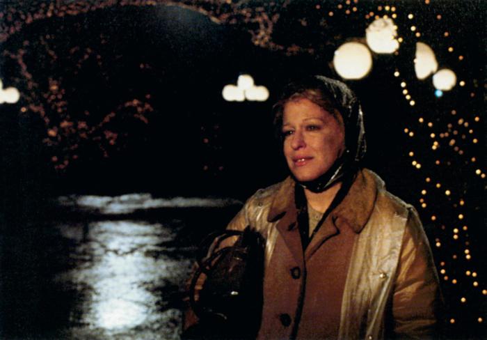 BootlegBette's tweet photo. Bette Midler sings Peter Allen’s “I Could Marry The Rain” - Bootleg Betty 

 #BetteMidler -  #TenterfieldSaddler -  #TributeToPeterAllen  #ICouldMarryTheRain,  #PeterAllen

https://t.co/dAtuU5cfqn https://t.co/PVccNWNvw4
