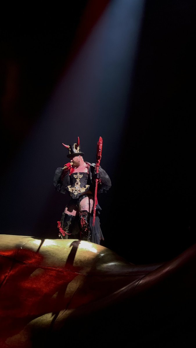 poppy_tpttw's tweet image. Honest best freaking night🤍 
@SamSmithArmy #SamSmith #GLORIATHETOUR