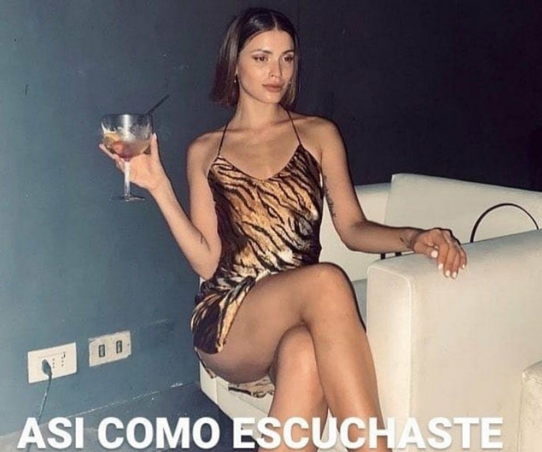 iminelastkiss's tweet photo. chao con este reality ojalá q cuando la coni salga la contraten de modelo, a panchito le den su programa de camionero recorriendo chile y la pincoya se haga viral y se haga youtuber haciendo recetas chilotas #GranHermanoChile #GranhermanoCHV https://t.co/kWlreaYG7v