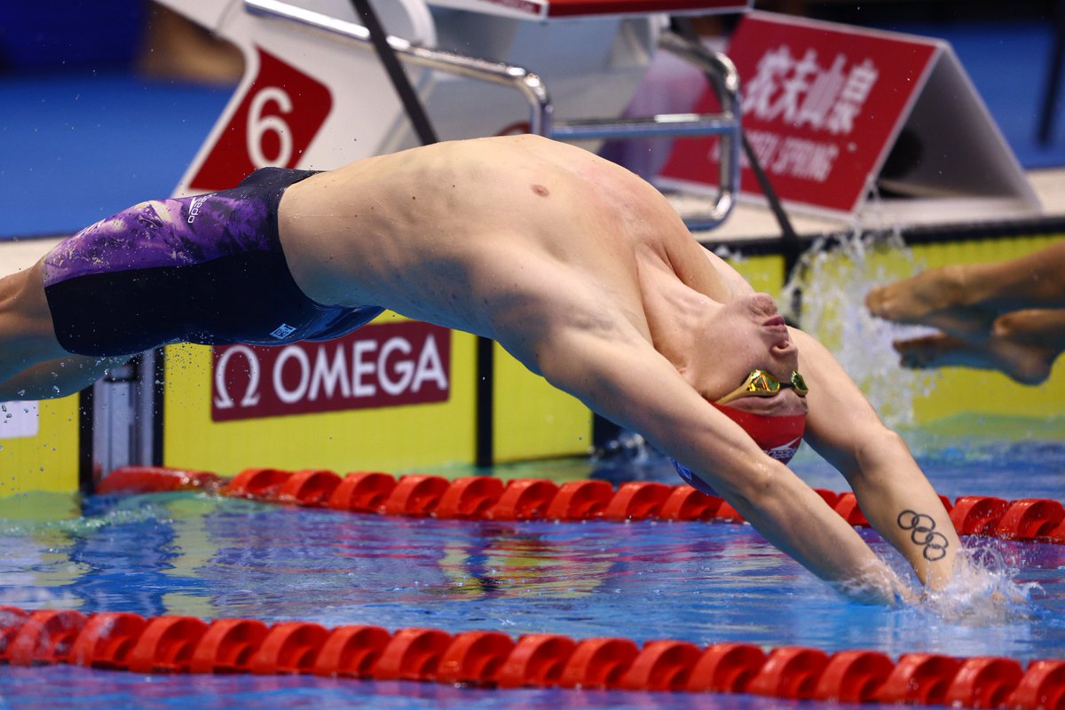 Another fast-paced heats session in the Marine Messe Fukuoka for our 🇬🇧 swimmers 

Oliver Morgan &amp; Brodie Williams kicked it off by both qualifying for the Men's 200m Backstroke semi-finals with top-🔟 heats swims 👊