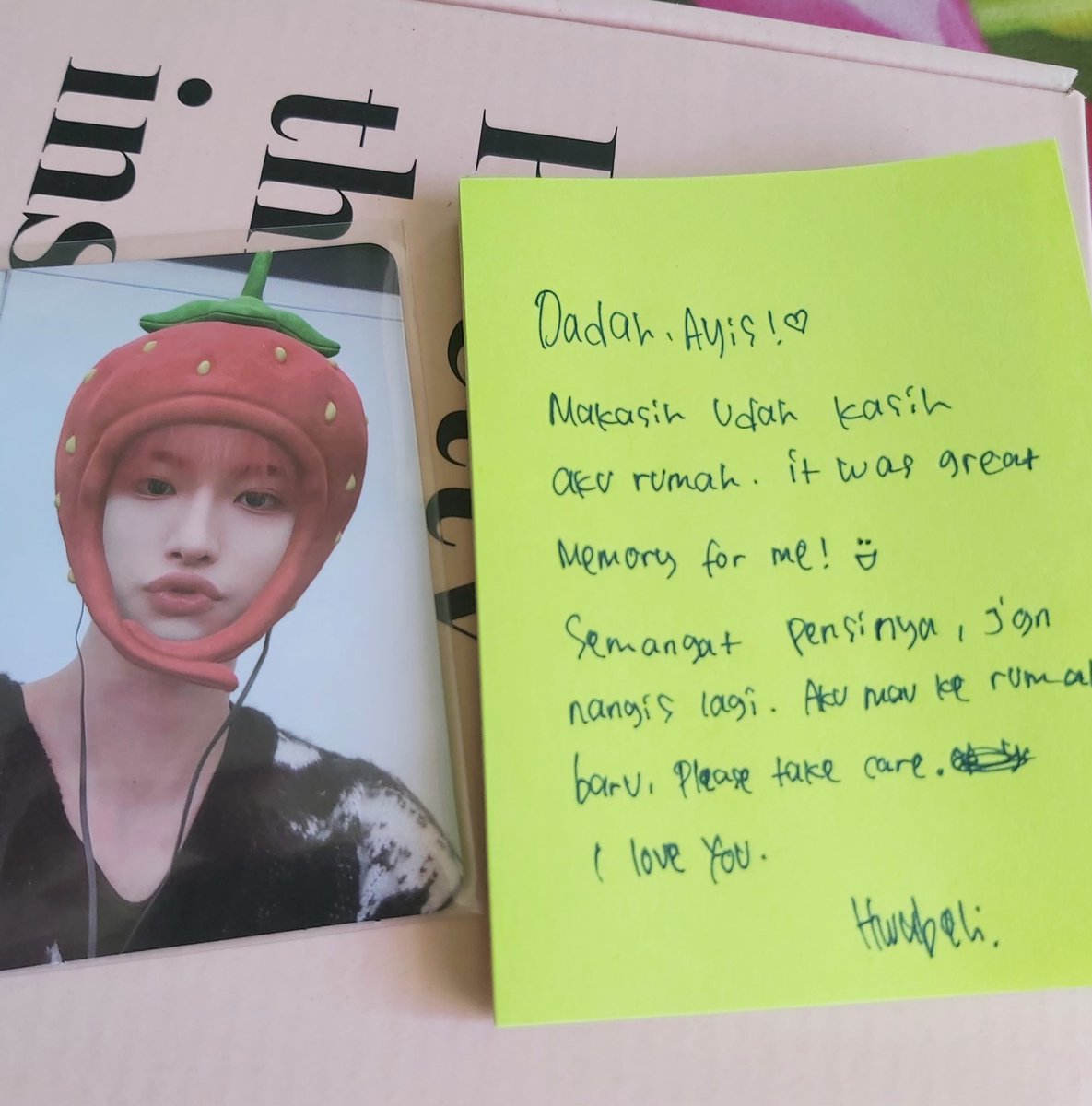 aigihwa's tweet photo. Haha....sedih 😿 dulu jungkir balik nyari hwabeli, gak berasa sekarang hwabeli nya harus pergi ke rumah baru....🥲 dadah, anak lucu😿❤ https://t.co/xpteOsiLMc