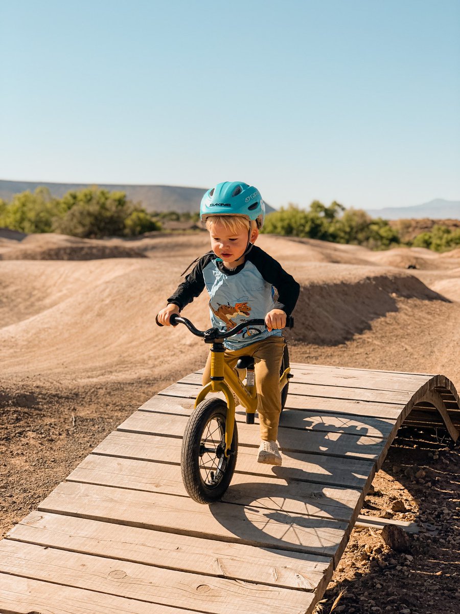 EdwardADalton's tweet photo. What’s better than summer and bikes!? These are good times worth remembering.
#EADVII #Utah #MountainBiking #MTB #AllThingsAdventure #TheDreamChasingFamily #ShredTilBed #SpreadTheStoke https://t.co/TWgqGHx0qP