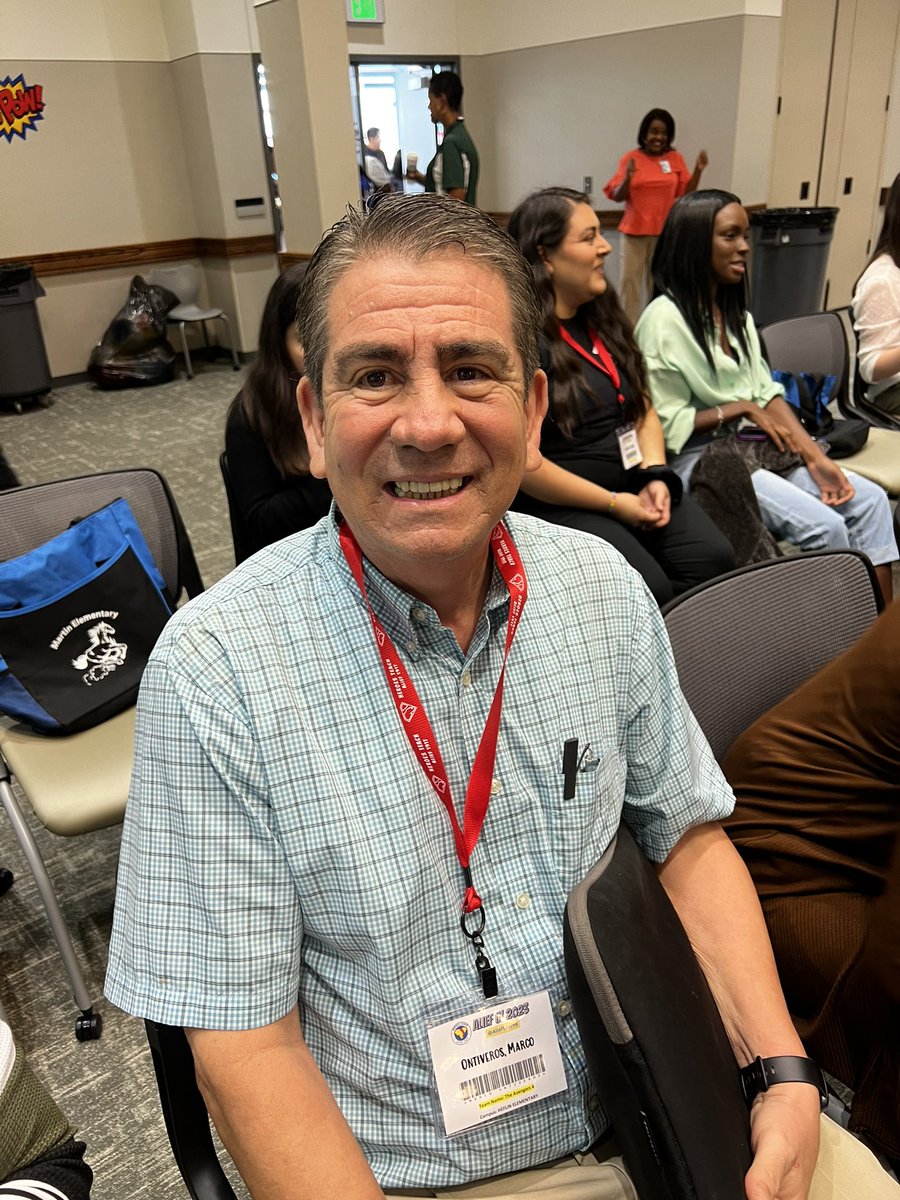 I was so excited to welcome our new teachers for the first day of Alief U and their first official day as TEACHERS! It’s going to be an AMAZING year!