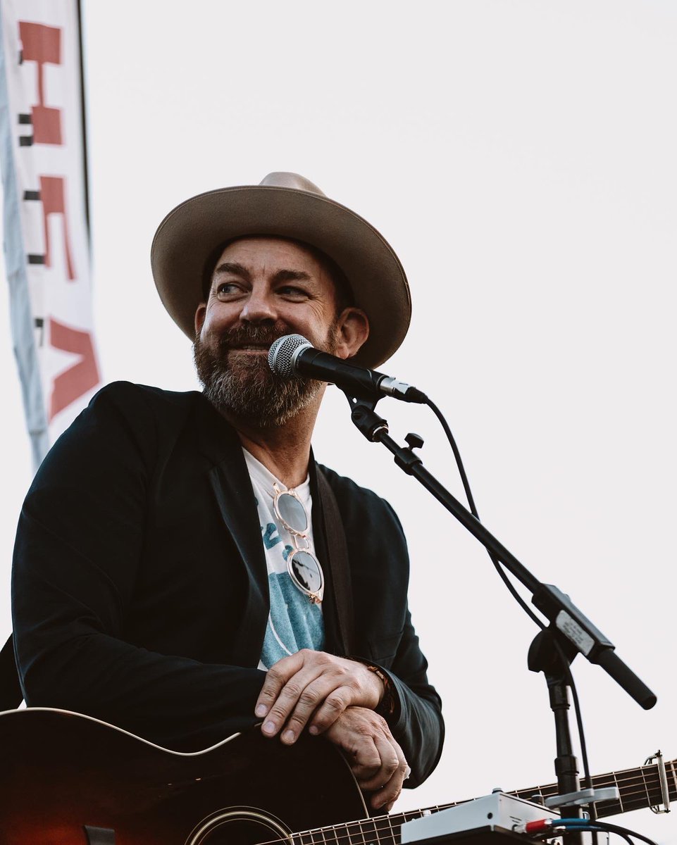 kristianbush's tweet image. Just out here pouring our hearts out at this years Songwriters in Paradise at @RobertYoungWine! 🍷 Last few pictures are of the amazing LaCrema Verite that I keep dreaming of. #sip2023