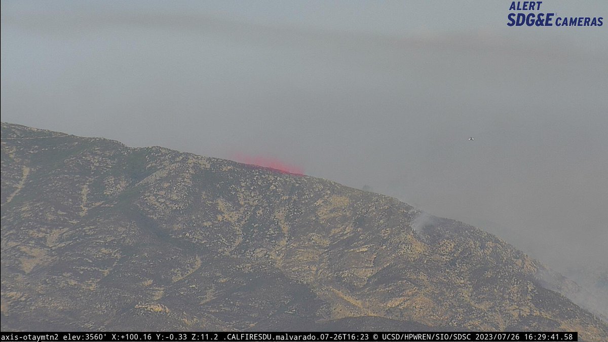DanielFireTruck's tweet photo. #Border20Fire Air Attack 2CG is reporting The Fire is 100 Acres on the US side, and 200 acres in Mexico, total of 300 acres.
Potential for an extended attack. https://t.co/aaA2Tfxtac