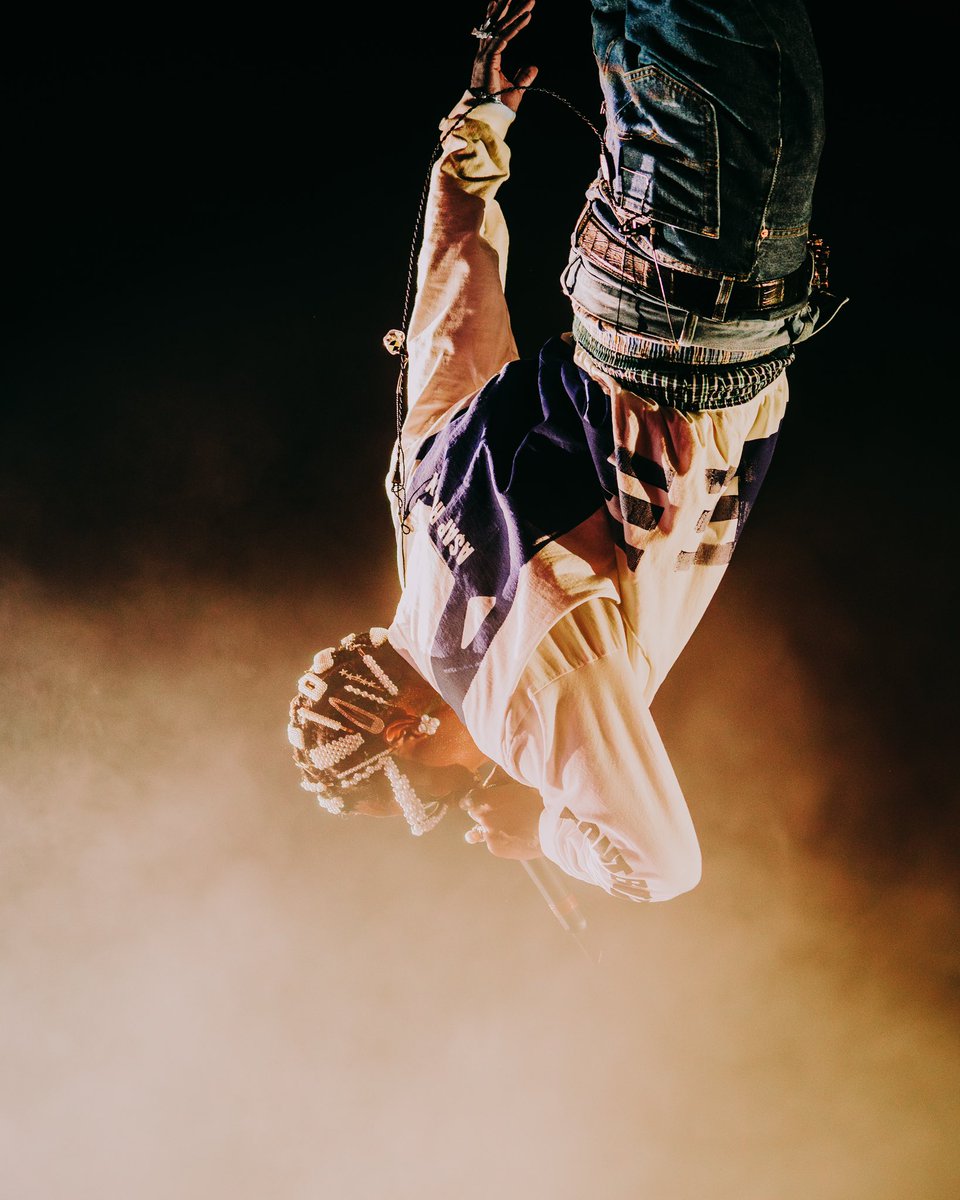 Capturesbyseth tweet media