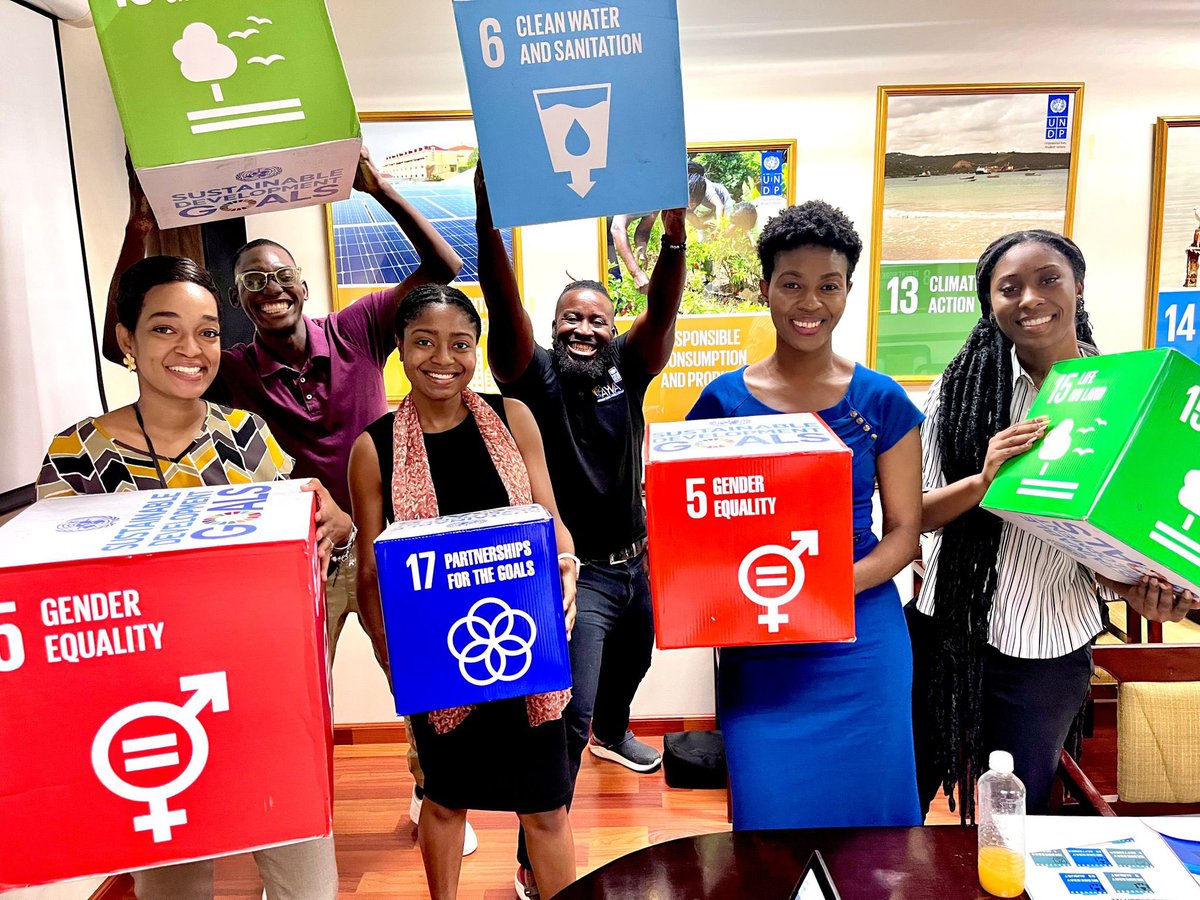 UNDPJamaica's tweet photo. 📣Amazing meeting with our energetic youth partners today to trade ideas on UNDP’s #ReadySetGreat youth in development showcase 2023. Thanks @CSW_JA @Jaybritz  @LanisiaRhoden @SSWedderburn @jenineashepherd @Nevpositivemeds @jenineashepherd for your guidance.

⏩Details soon come. https://t.co/9kFnUkloaY