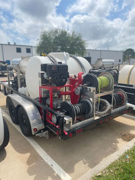 Texas Commercial Wash is equipped for wash water recovery! Give us a call/text at 713-203-4094 for a fee quote.
#fleetwashing #commercialproperties #graffitiremoval #concretecleaning  #emergencyspill  #bridges #parkinggarage #waterrecovery #IndustrialEquipment #marineequipment