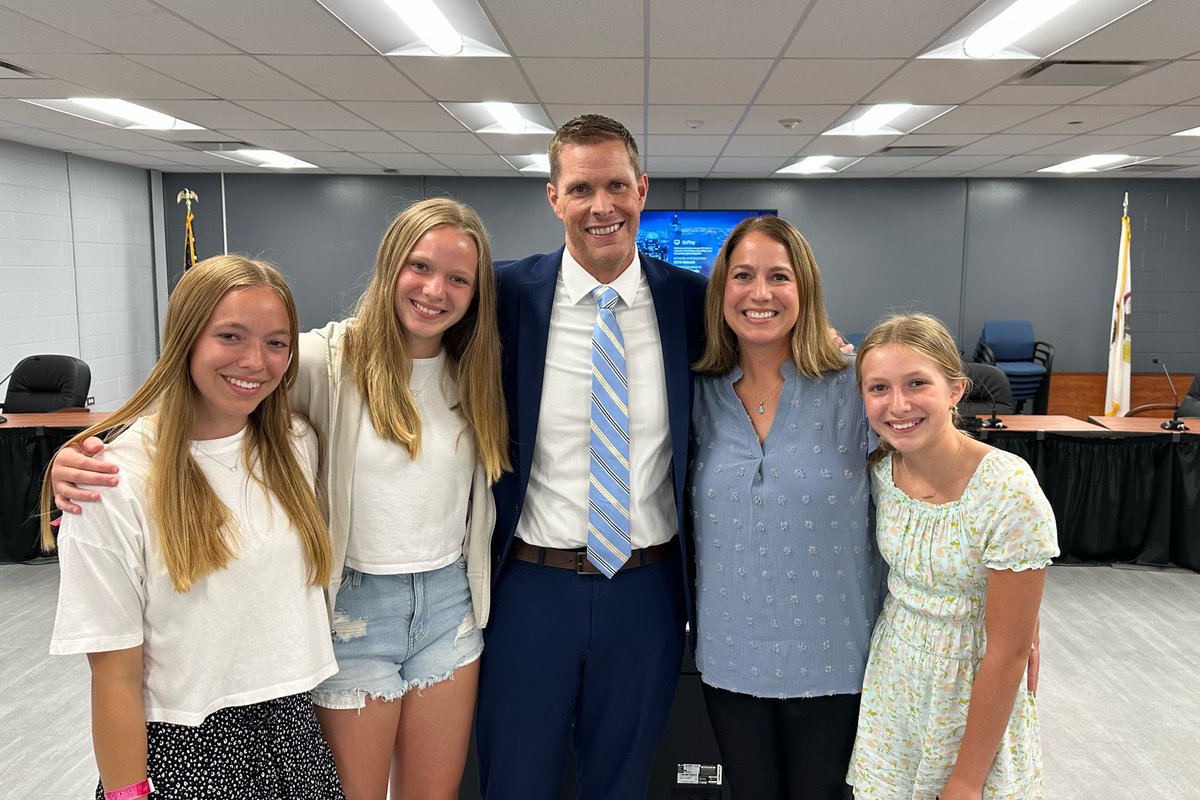 District 214 tweet media