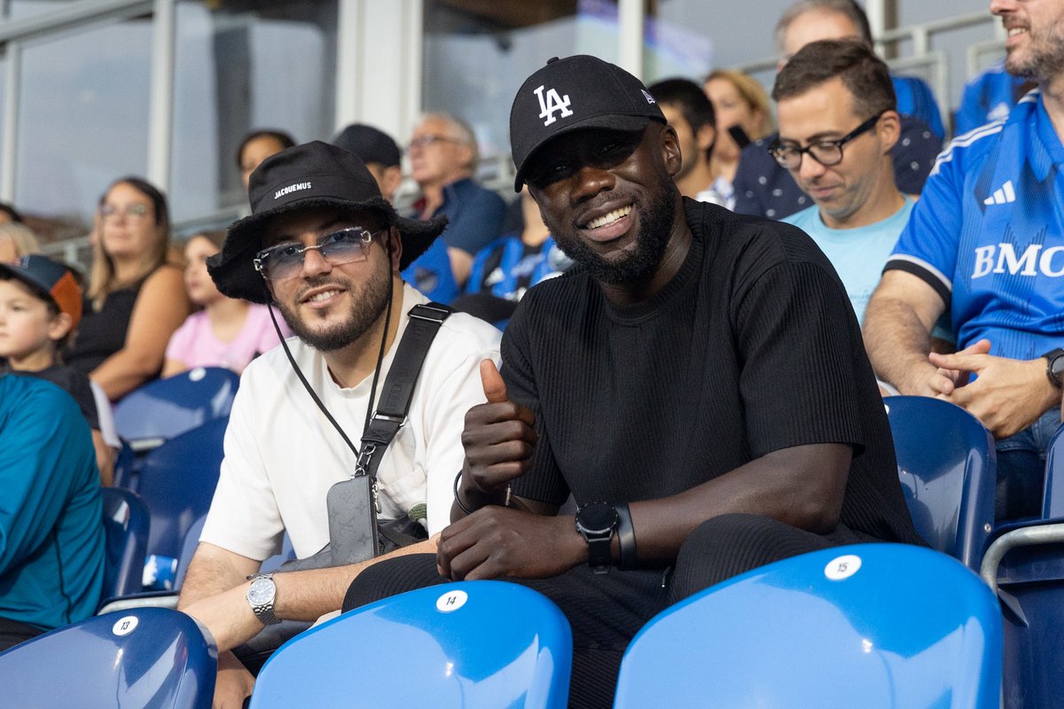 cfmontreal's tweet photo. Bacary Sagna présent au Stade Saputo ce soir👊
Sagna is in the house tonight!
#CFMTL | #LeaguesCup2023 https://t.co/Q9xXTb1kaI