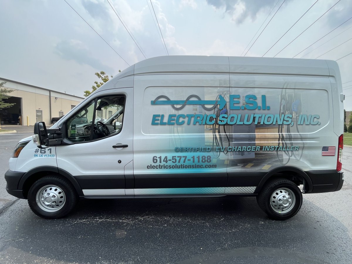 getbestgraphics's tweet photo. An unbranded fleet vehicle is a missed opportunity to connect with new and existing customers. Give us follow a call or send an email to info@bestgraphicscompany.com to find out how our team can help your business stand out from the rest.
#fleetwrapswork  #marketingstrategy https://t.co/VY3EaJkIGP