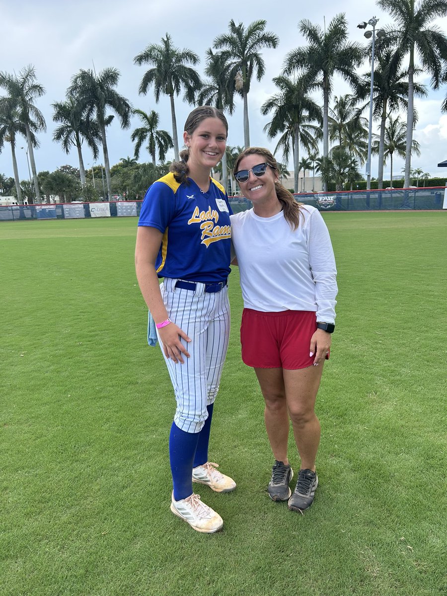 Sammi_Rychter's tweet photo. I had a blast at @FAUSoftball camp!! I learned a lot of new things and was able to implement them into my games the following week! Thank you @CoachJordanSB and @tsmartt14 for hosting such an amazing event. Can’t wait to be back for more!! https://t.co/iZepJlTZq3