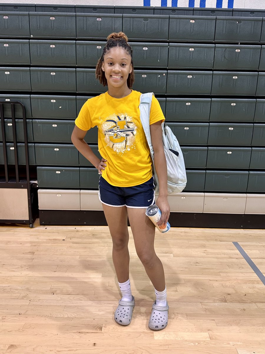 JHSGBB's tweet photo. Shoutout to @TrunijahB for putting up 1500 shots today!! 🏀🔥😮‍💨 https://t.co/njsbgEkZo2