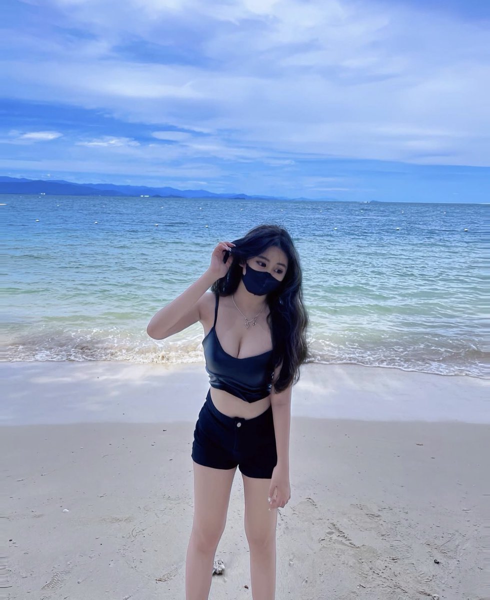 xiaoyan1998's tweet photo. 一起看海吗？ https://t.co/mYdJZeB1LM