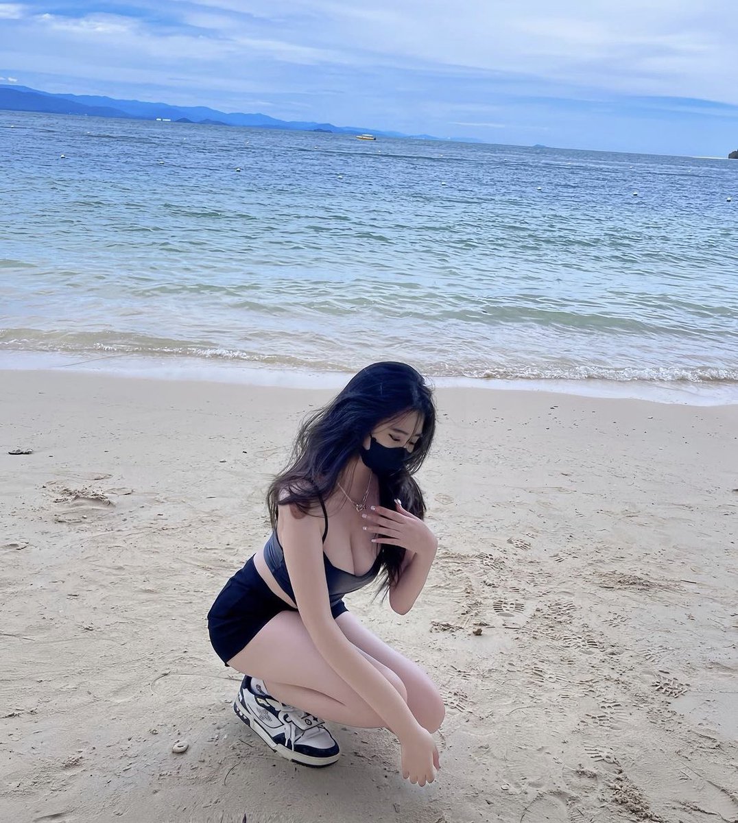 xiaoyan1998's tweet photo. 一起看海吗？ https://t.co/mYdJZeB1LM