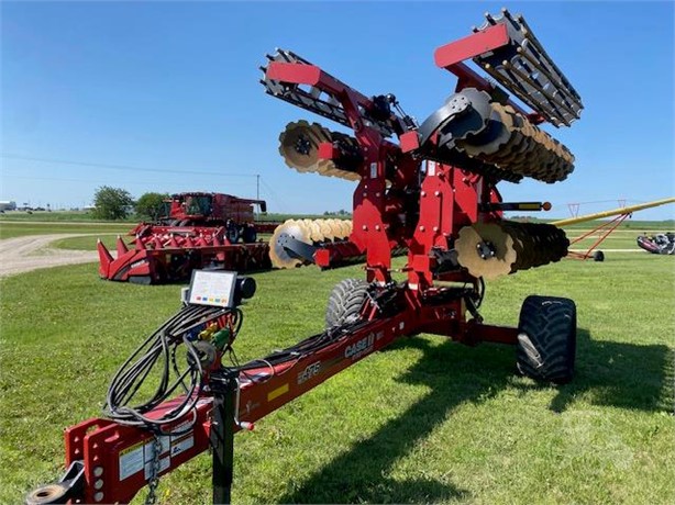 TractorHouse's tweet photo. This 2022 CASE IH SPEED-TILLER 475 with a 21 ft working width is for sale on #TractorHouse! π₯π₯
π https://t.co/fQFDCR2OoK
#disks #tillage #equipment #featuredequipment #caseih #speedtiller #forsale https://t.co/ckoud2vGB7