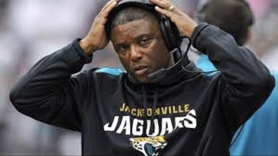 DWCInfo's tweet image. Cont. (2 of 2)

He’ll be sharing his story and he’ll be discussing Defensive Back development. If you’re a DB or DB coach, you can’t afford to miss this conversation. 

Tell a friend and tune in!!! See you on Friday at 5pm. 

#DBTips
#Student1stAthlete2nd