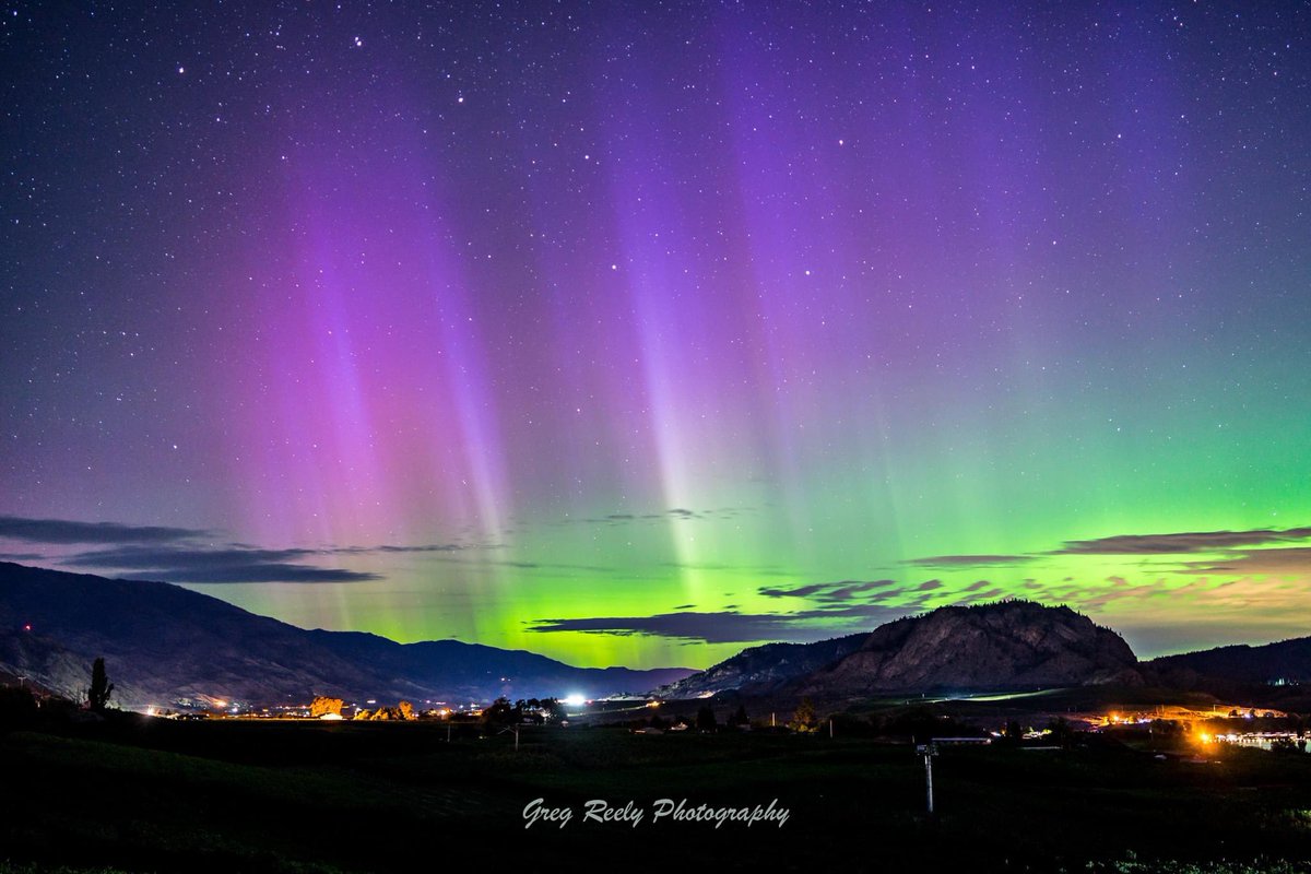 Northern Lights Aurora in Osoyoos, BC this morning around 2am.
Looking north towards Oliver.

 #Aurora #astrophotography #sonyalpha #nightsky #stars #summer #okanagan #explorebc #globalbc #destinationosoyoos#nightskyphotography#StarryNight #northernlights #visitokanagan