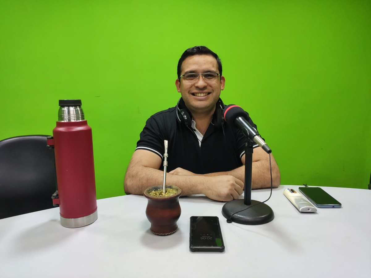 780AM's tweet photo. 🔴Estamos en #ElProductor🧑🌾🇵🇾
🎙️@Edgartosbri te cuenta toda la info del Agro, la industria y la ganadería
📻Escucha https://t.co/YLhIUV11iK #780AM https://t.co/8vWAA92Yma
