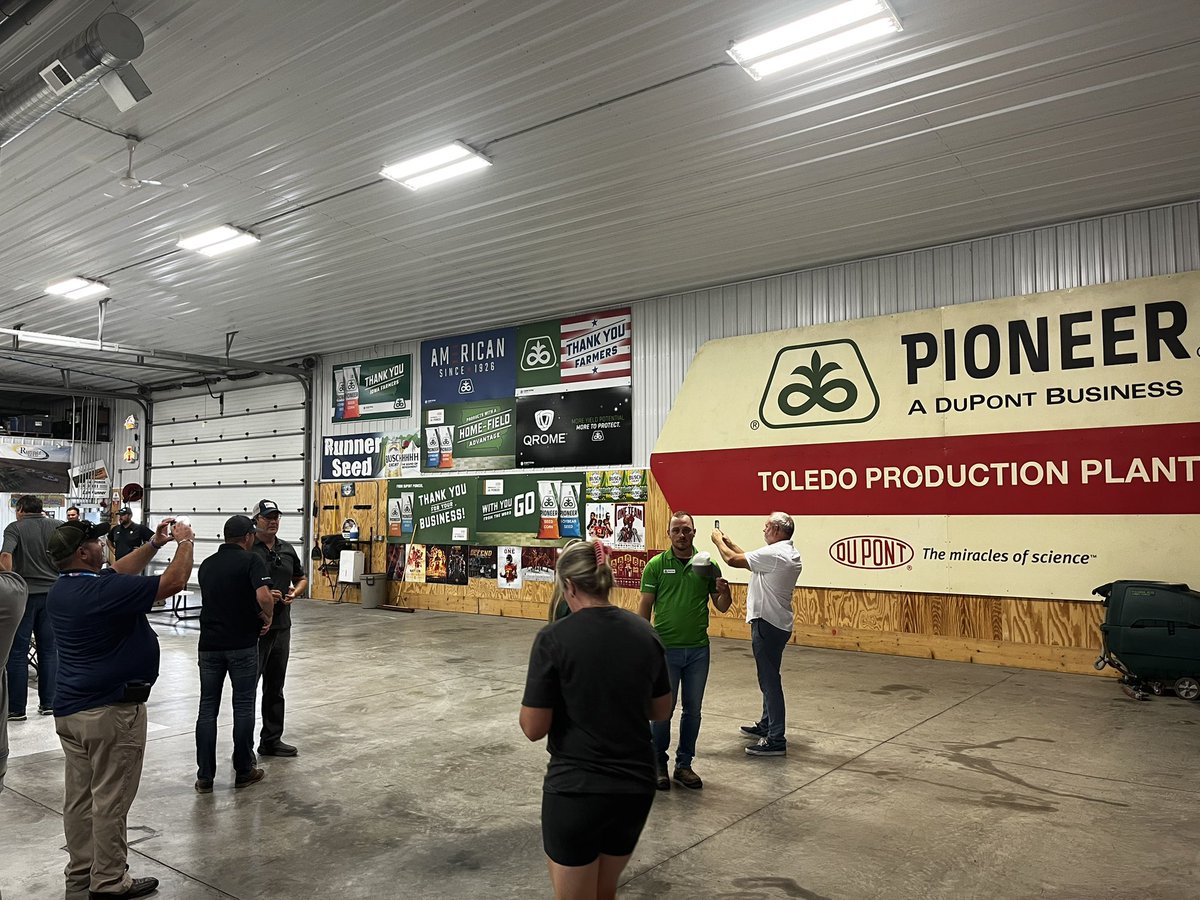 <a href="/apasztor82/">Andy Pasztor 🧼🧽</a> Leaving that to the family dinner debates 😎. Andy/Mike. Definitely a cool
Workshop/Community gathering spot. So
Many cool memories hanging on these walls Andy! If you are ever down their look them up.