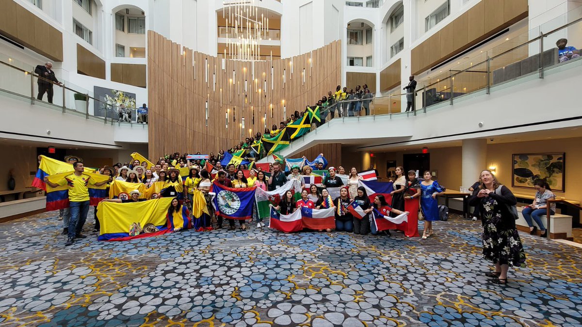 nahleilani's tweet photo. Can you spot us Belize 🇧🇿🇧🇿🇧🇿🇧🇿
#PLOrientation2023 
#UnitingOurWorld 
#classof2028
@ParticipateLrng https://t.co/7TE9JHM2BS