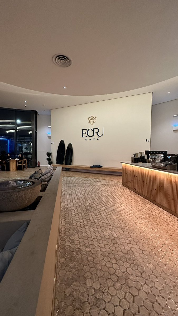 كوفيهات الرياض والخرج. tweet media