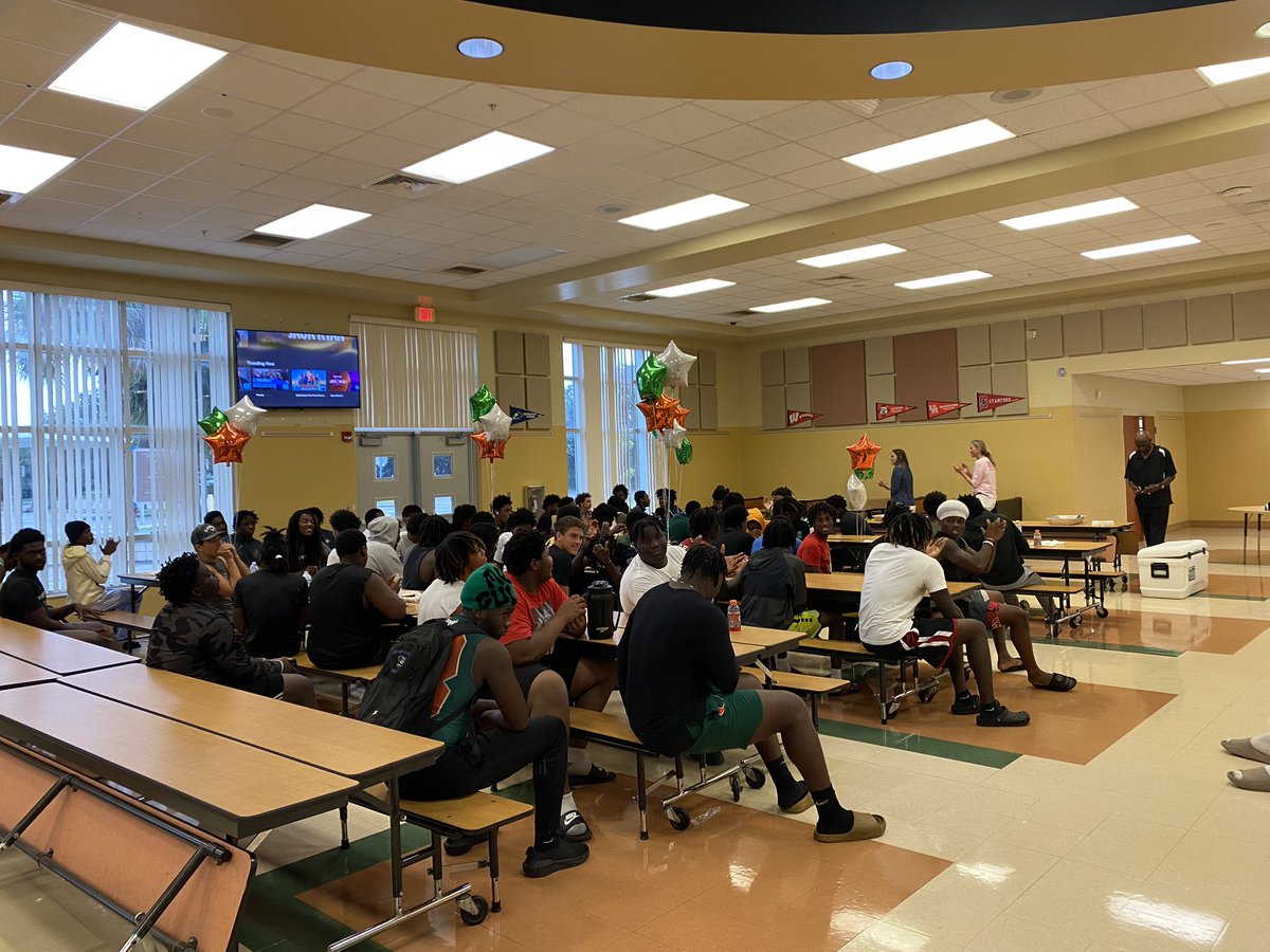 Great team dinner tonight. Thanks to Cafe Frankie’s. #CultureWins <a href="/KymaniK3/">Kymani Santos</a> <a href="/GrafLincoln/">Lincoln Graf</a> <a href="/jun_golive/">Jamie Simmons</a> <a href="/Bigwes_78/">Wesley Simervil</a> <a href="/5g0neslide/">Solomon Edwards</a> @DB1TY <a href="/JaydenParrish_7/">Jayden Parrish</a> <a href="/Jane_Swanko/">Jane Swanko</a>