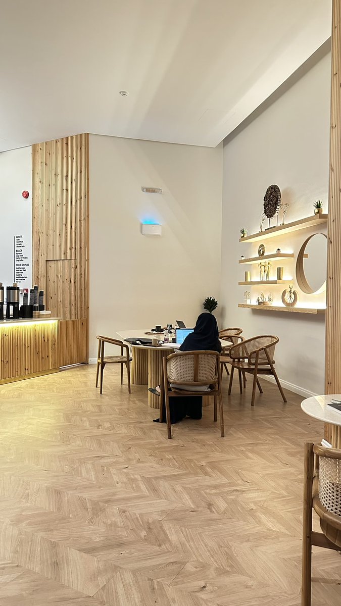 كوفيهات الرياض والخرج. tweet media