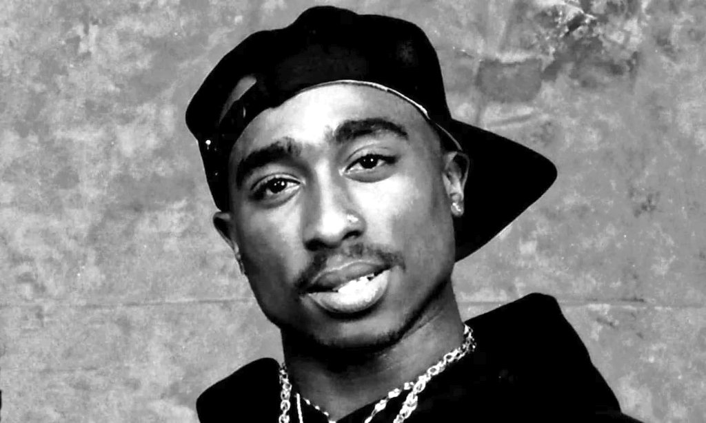 PoeticMumma's tweet photo. Legends never die,
A talent no one can deny,
Gifted beyond measure,
An artistic priceless treasure. @PoeticMumma
 #Tupac #RIP #poet #rapper #actor #Angel #inspirational #gonetoosoon https://t.co/Ykh1d5ZKIx