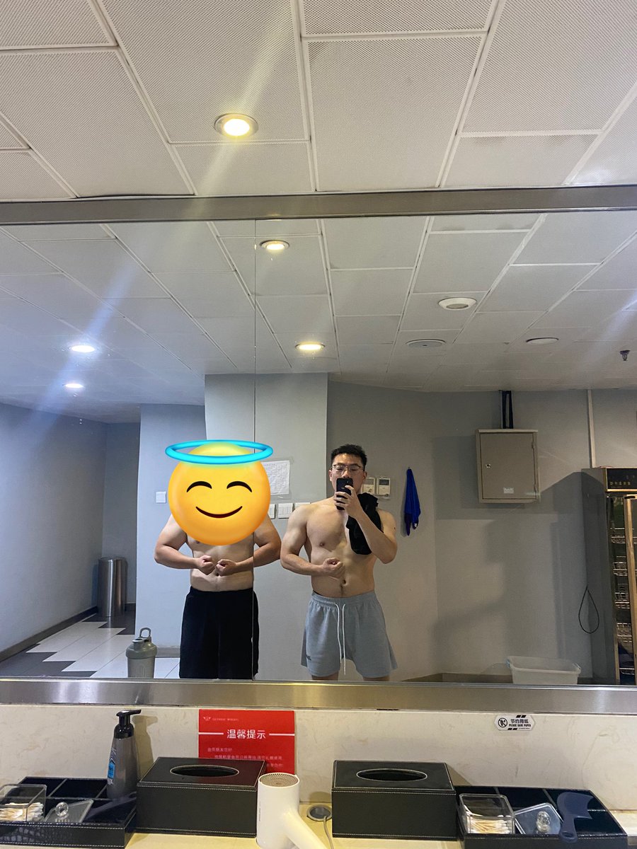 肌肉练不大😈 tweet media