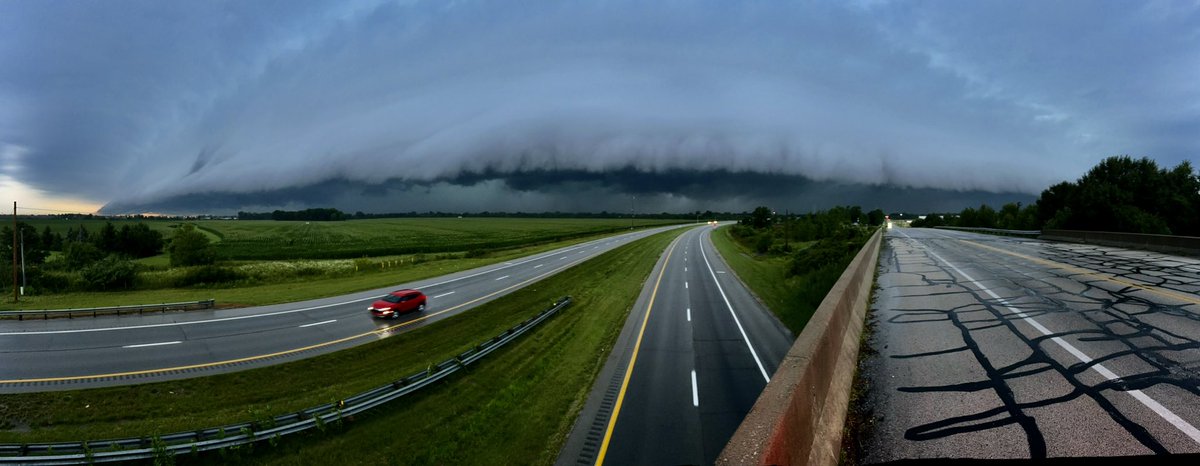 ltfdchief's tweet image. Shelf cloud rolling into Lake Township.