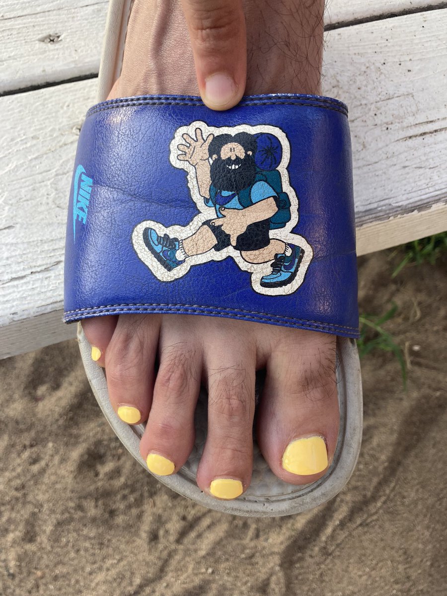 Help me figure out this guy’s name. Is it #HikeNike ? Yukon Cornelius? Hey <a href="/Nike/">Nike</a>, please advise!