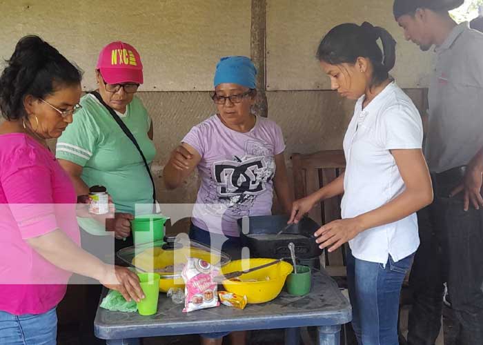 canaltn8's tweet photo. El ministerio de la economía familiar el día de hoy realizó un taller con protagonista de la comunidad el arroyo de Diría con el objetivo de enseñarles los diferentes cortes que se pueden realizar con el conejo de crianza y de como prepararla en un platillo especial.
#Diria https://t.co/kErmdx3b7c