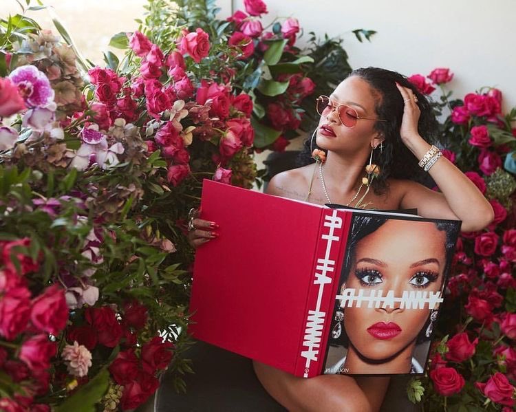 Mother with the Rihanna Book 😍