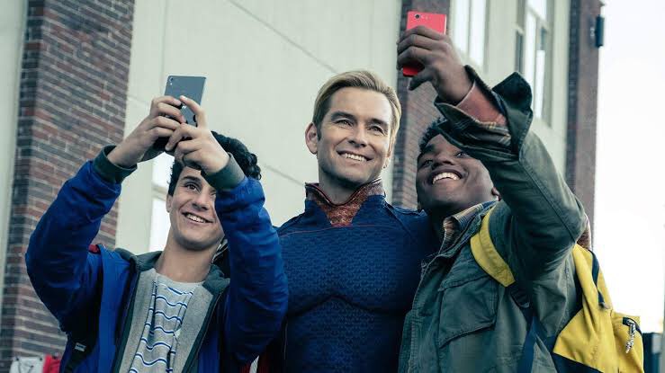 Baswa_'s tweet photo. Il y’a 4 ans c’était le début de l’une des meilleures séries de tous les temps 

Un avis sur The Boys ? https://t.co/W8uQlsNR8r