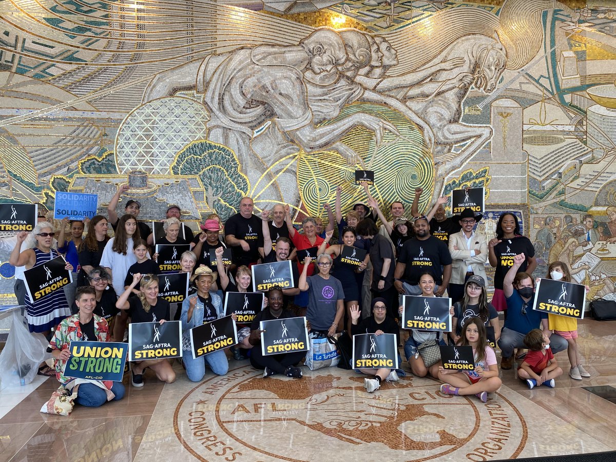 sagaftra's tweet photo. We are taking over the map 😎 #sagaftramembers from the Washington-Mid Atlantic, New Mexico and Miami Locals showed their #SAGAFTRAstrong solidarity today 💪

Find pickets and events near you at https://t.co/EE6qPXDi3T! https://t.co/R97a1hdyZv