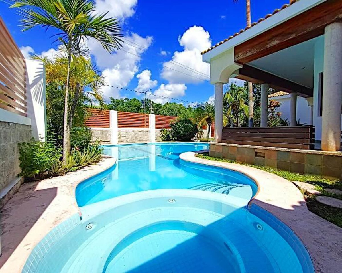 SelvaCoRealty's tweet photo. Pre construction house in #Cozumel, price 775,00 USD

https://t.co/TxFCu38PZr

529848032058 (MX)
8053082900 (US)
info@selvacorealty.com

#CozumelRealEstate #VanessaGurzaBySelvacorealty #Cozumel #selvacorealty #bienesraicesCozumel #inmueblesCozumel #inmobiliariaCozumel https://t.co/UygKM5uH6M