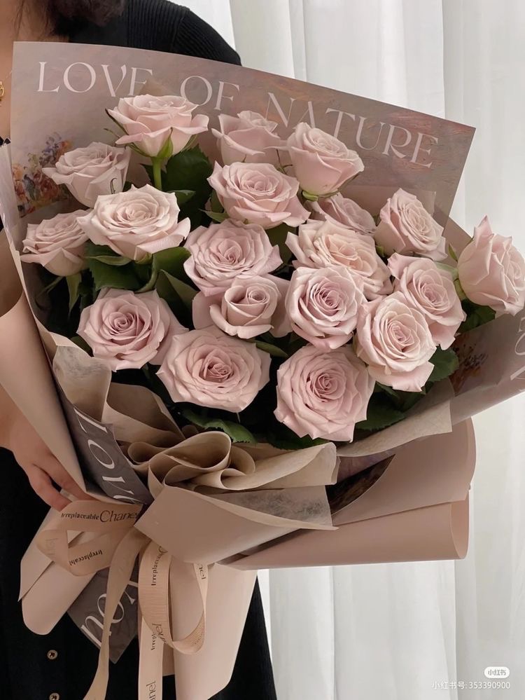 Hiyyih cantik kaya barbie, yang pink pink banget. 

 Happiest birthday ya adik cantik <a href="/HiyyihOfLights/">#OurStarlightHiyyihDay</a>   #OurStarlightHiyyihDay