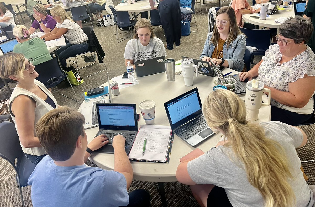 CarlenaSheeran's tweet photo. What makes for a rigorous Wednesday?π€·πΌββοΈ If you thought, building math assessments, you are absolutely correct β
These fabulous kindergarten teachers worked on building exit slips to go along with our math standardsβ continuum.π’
#HCSBetterTogether #MathAssessments #KTeam #EC3 https://t.co/mkzbD7Ari8