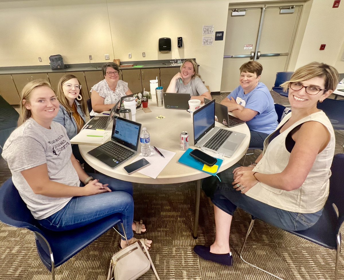 CarlenaSheeran's tweet photo. What makes for a rigorous Wednesday?π€·πΌββοΈ If you thought, building math assessments, you are absolutely correct β
These fabulous kindergarten teachers worked on building exit slips to go along with our math standardsβ continuum.π’
#HCSBetterTogether #MathAssessments #KTeam #EC3 https://t.co/mkzbD7Ari8
