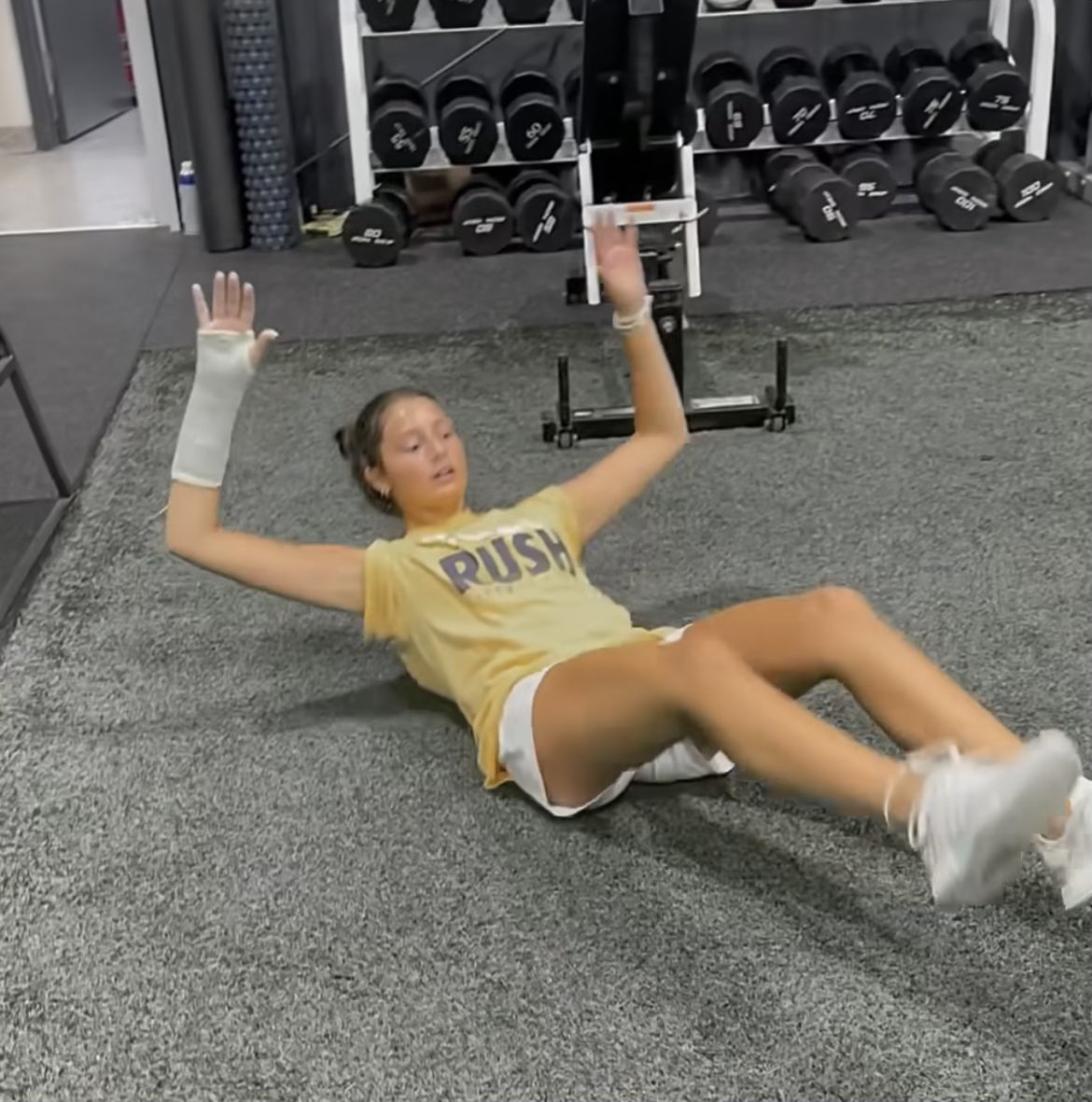 Coach_Cisneros's tweet photo. @CisnerosCarlie I remember the tears when you couldn’t play with your teammates at Nationals. You still didn’t take days off during your injury, so proud! #blessed #C3C
Thank you @PrepVolleyball @LNEagleVB @dynastyvbc @ArizonaVBall @AZDesertSwarm 🐻⬇️🇳🇮🇺🇸 https://t.co/29fHhgiBGR