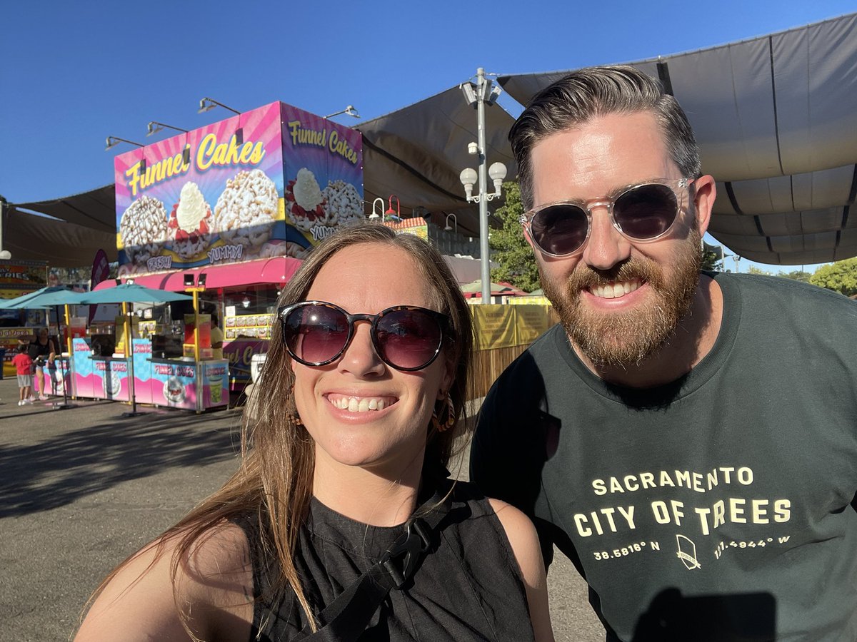 My favorite part of the @CAStateFair is Funnel Cakes!!